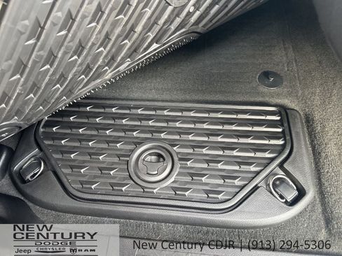 Used 2023 RAM 1500 Big Horn AWD/4WD image 12