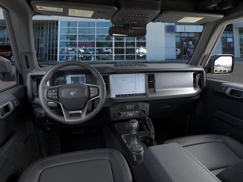 New 2025 Ford Bronco Badlands image 9