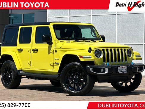 Used 2023 Jeep Wrangler Unlimited Sahara AWD/4WD image 1
