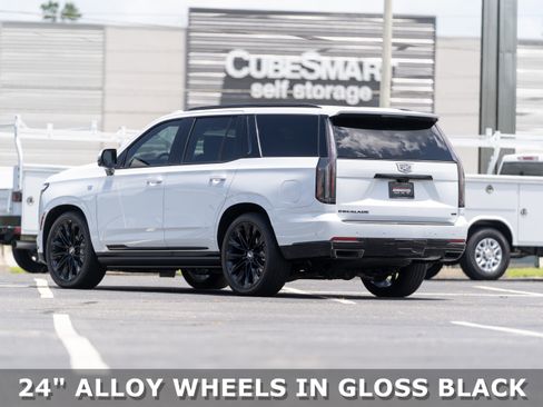 Used 2026 Cadillac Escalade Platinum Sport w/ LPO, ONYX Package AWD/4WD image 3