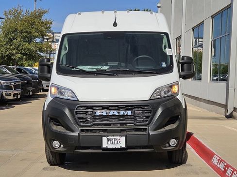 New 2026 RAM ProMaster 2500 w/ Convenience Group FWD image 4