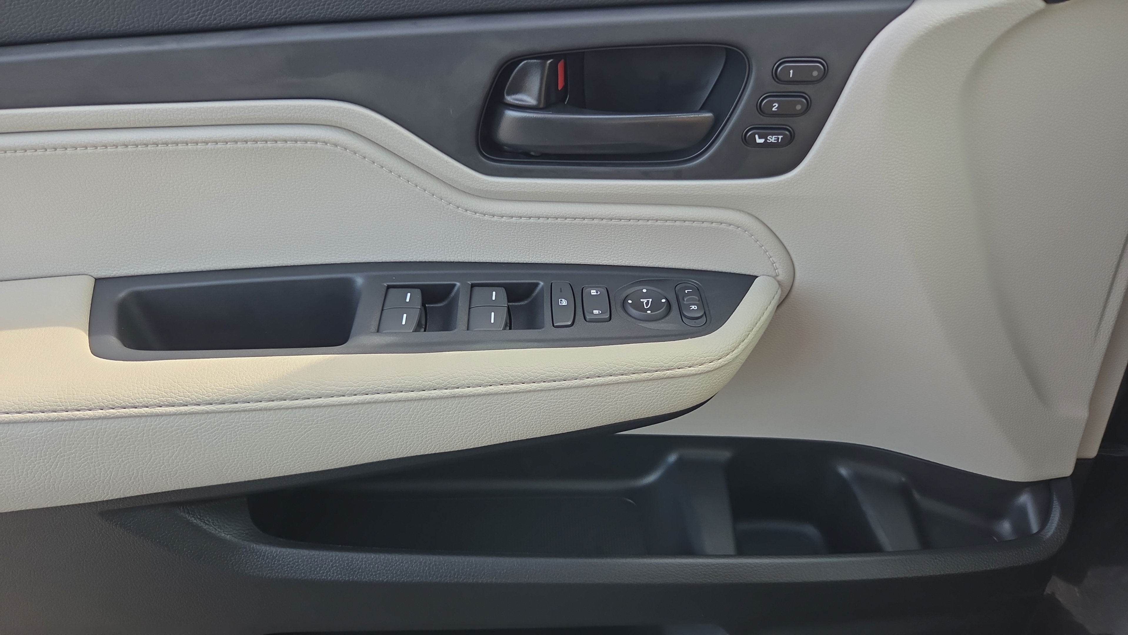 New 2027 Honda Odyssey EX-L image 18