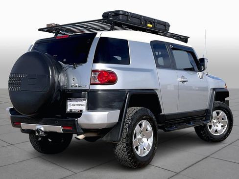 Used 2007 Toyota FJ Cruiser 4WD image 12