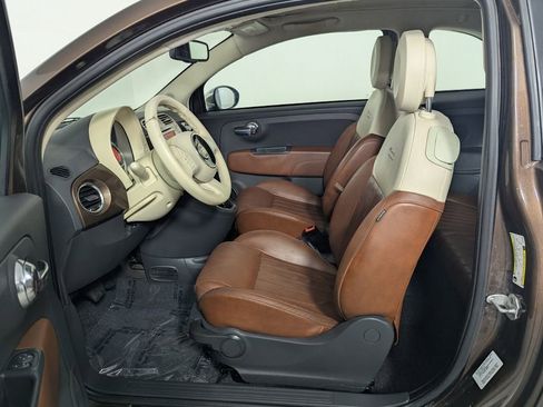 Used 2013 FIAT 500 Lounge w/ Luxury Leather Pkg FWD image 12