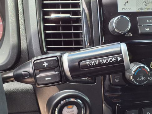 Used 2023 Nissan Titan PRO-4X AWD/4WD image 28