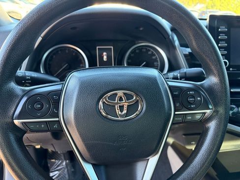 Used 2022 Toyota Camry LE w/ Carpet Mat Package (TMS) FWD image 27