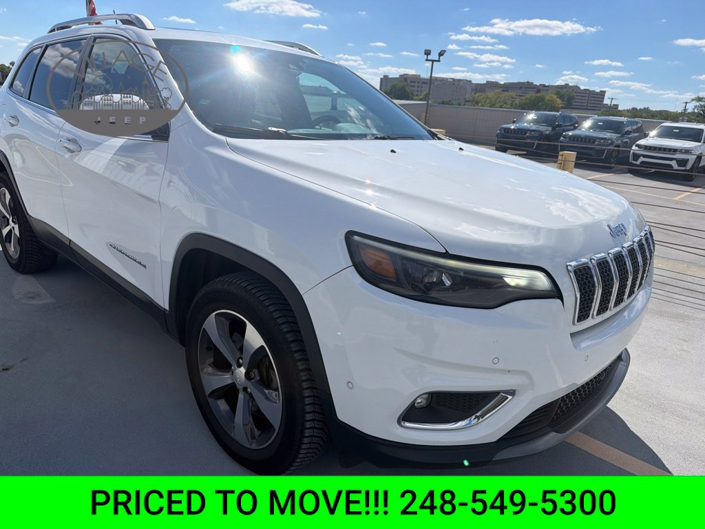 Used 2019 Jeep Cherokee Limited w/ Technology Group AWD/4WD image 3