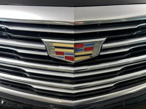 Used 2019 Cadillac XT5 Premium Luxury image 10