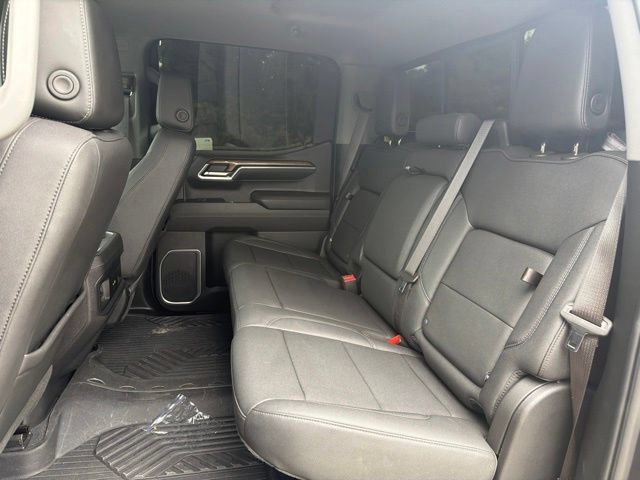 Used 2023 Chevrolet Silverado 1500 LT Trail Boss w/ Convenience Package II AWD/4WD image 17