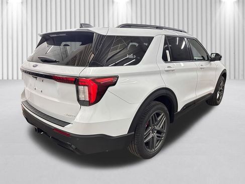 New 2026 Ford Explorer ST-Line AWD/4WD image 5