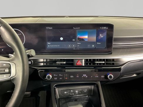 Used 2025 Kia K5 GT w/ GT1 Package FWD image 9