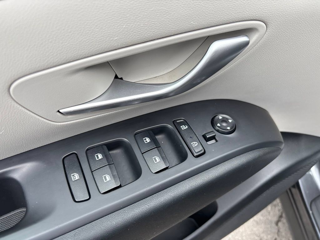 Used 2024 Hyundai Tucson SE AWD/4WD image 19