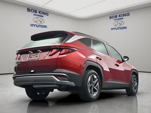 New 2026 Hyundai Tucson SEL FWD image 16