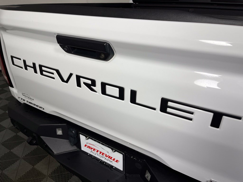 Certified 2024 Chevrolet Colorado ZR2 w/ ZR2 Convenience Package III AWD/4WD image 13