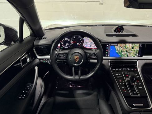 Used 2023 Porsche Panamera 4 Platinum Edition AWD/4WD image 30