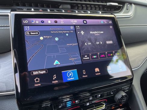 Used 2025 Jeep Grand Cherokee L Overland w/ Luxury Tech Group IV image 38