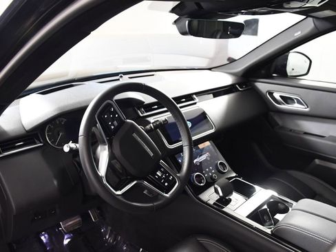 Used 2023 Land Rover Range Rover Velar R-Dynamic S image 12