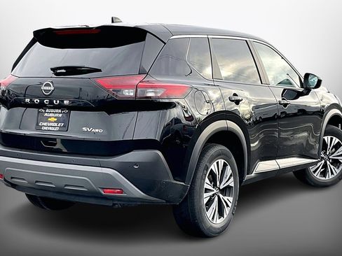 Used 2023 Nissan Rogue SV image 12