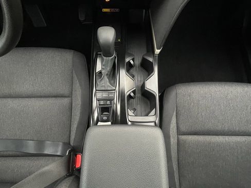 Used 2025 Toyota Camry LE image 19