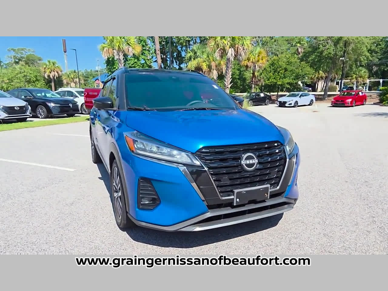 Used 2023 Nissan Kicks SR w/ SR Premium Package FWD image 17