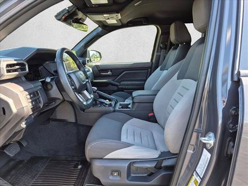 Used 2024 Toyota Tacoma TRD Off-Road AWD/4WD image 15