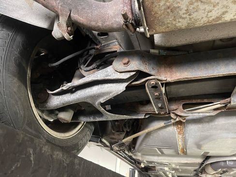 Used 1992 Cadillac Allante FWD image 57