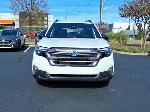 New 2025 Subaru Forester Limited w/ Popular Package image 2