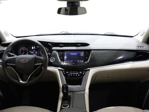 Used 2021 Cadillac XT6 Premium Luxury AWD/4WD image 12