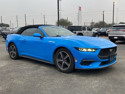 Used 2024 Ford Mustang Premium image 3