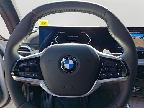 Certified 2025 BMW 330i xDrive Sedan w/ Convenience Package AWD/4WD image 21