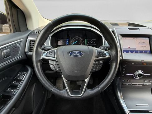 Used 2020 Ford Edge Titanium w/ Equipment Group 301A AWD/4WD image 11