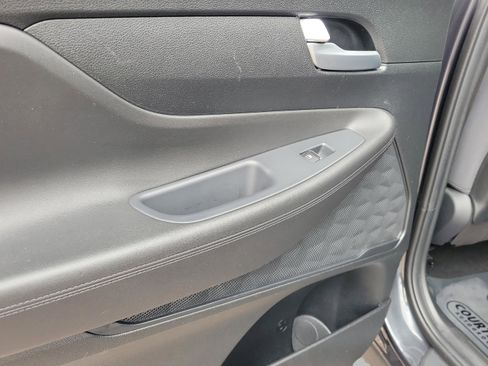 Certified 2023 Hyundai Santa Fe SE image 9