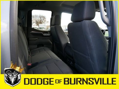 Used 2023 GMC Sierra 1500 SLE image 17