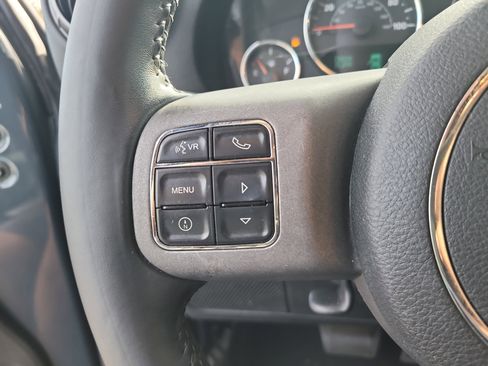 Used 2017 Jeep Wrangler Sport AWD/4WD image 24