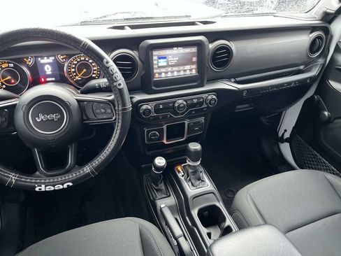 Used 2023 Jeep Wrangler Sport image 13