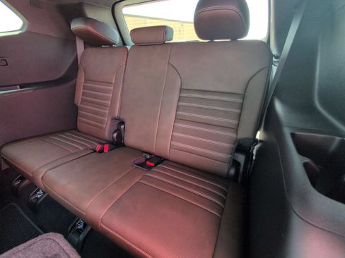 New 2026 GMC Acadia Denali Ultimate FWD image 29