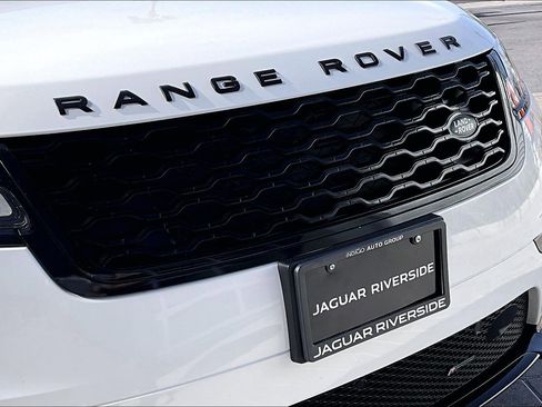 Used 2022 Land Rover Range Rover Velar R-Dynamic S image 30