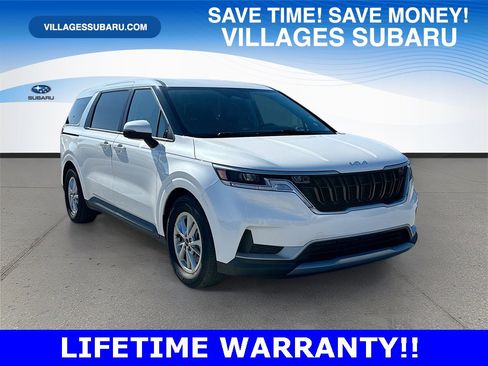 Used 2024 Kia Carnival LX image 1