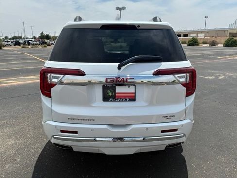 Used 2023 GMC Acadia Denali w/ Denali Ultimate Package FWD image 5