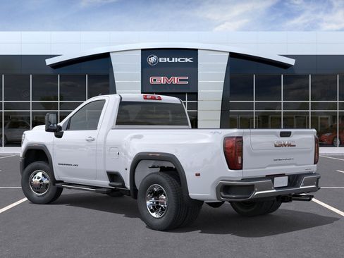 New 2026 GMC Sierra 3500 SLE image 3