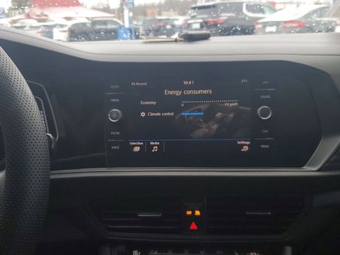 Used 2019 Volkswagen Jetta SEL w/ Cold Weather Package image 27