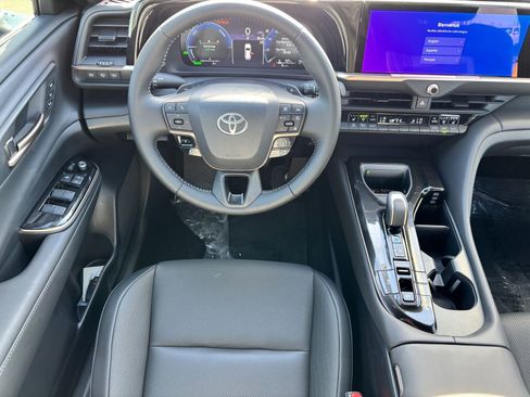 New 2026 Toyota Crown Signia image 14