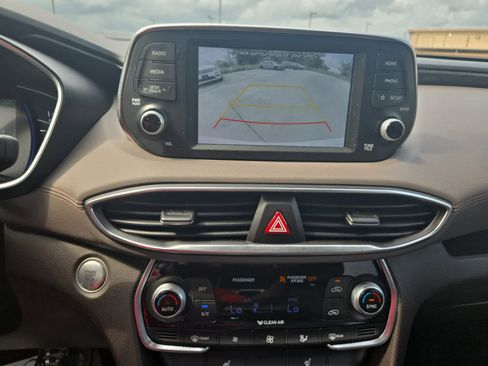 Used 2019 Hyundai Santa Fe Limited FWD image 17