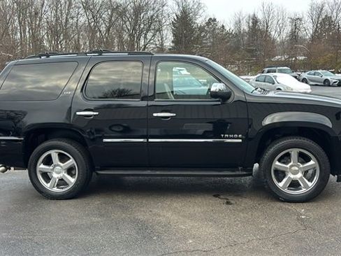 Used 2014 Chevrolet Tahoe LTZ image 28