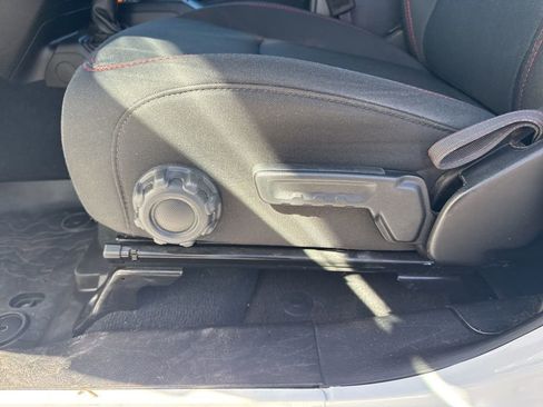 Used 2022 Jeep Wrangler Unlimited Rubicon w/ LED Lighting Group image 16