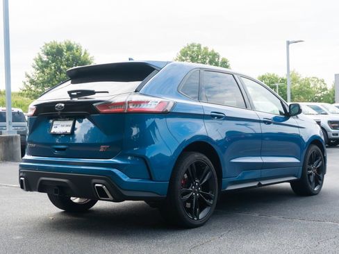 Used 2019 Ford Edge ST w/ Equipment Group 401A AWD/4WD image 11