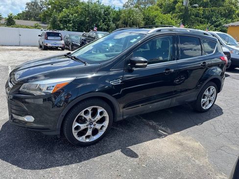 Used 2015 Ford Escape Titanium w/ Equipment Group 301A AWD/4WD image 5