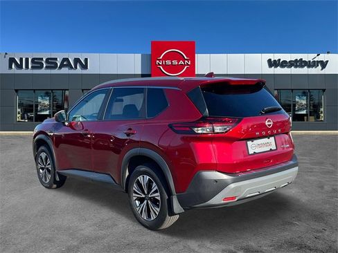 Used 2023 Nissan Rogue SV w/ SV Premium B Package image 8
