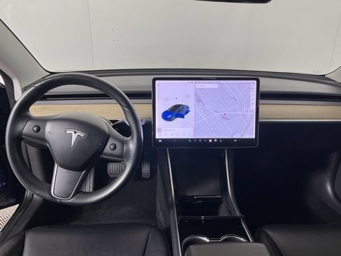 Used 2018 Tesla Model 3 Long Range image 13