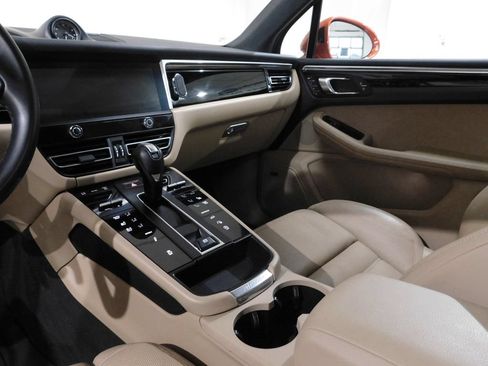 Used 2023 Porsche Macan S AWD/4WD image 65